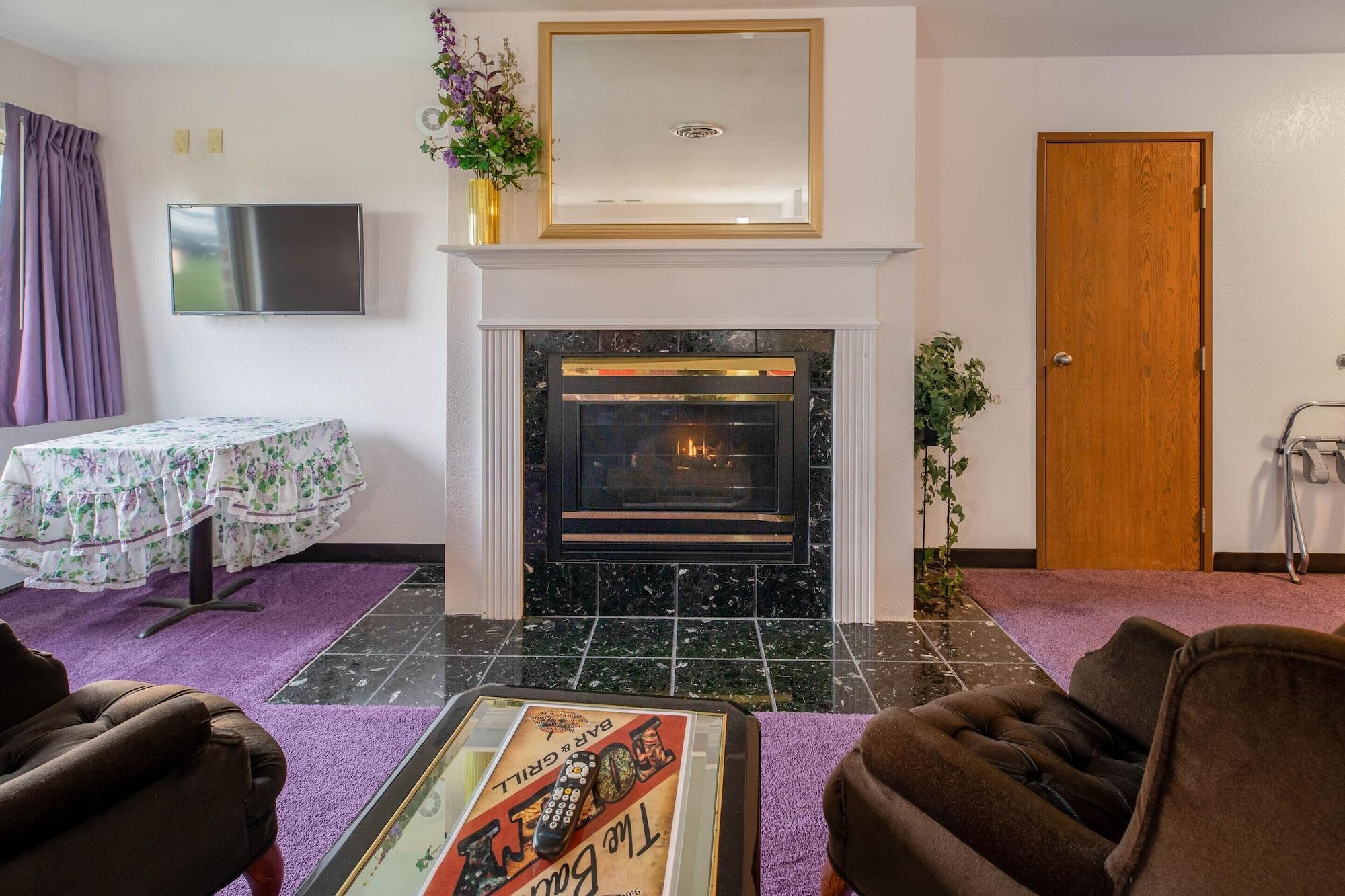 Oyo Hotel Chesaning Route 52 & Hwy 57 Bagian luar foto