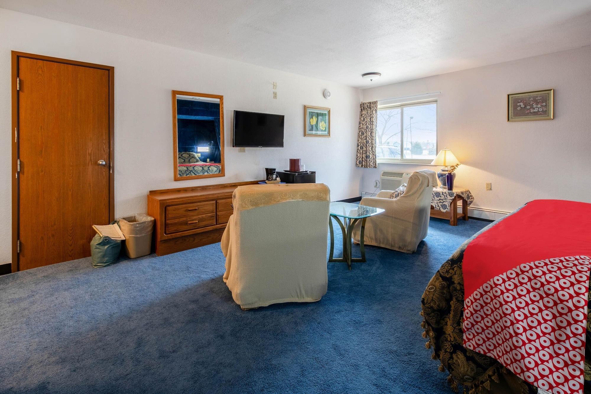 Oyo Hotel Chesaning Route 52 & Hwy 57 Bagian luar foto