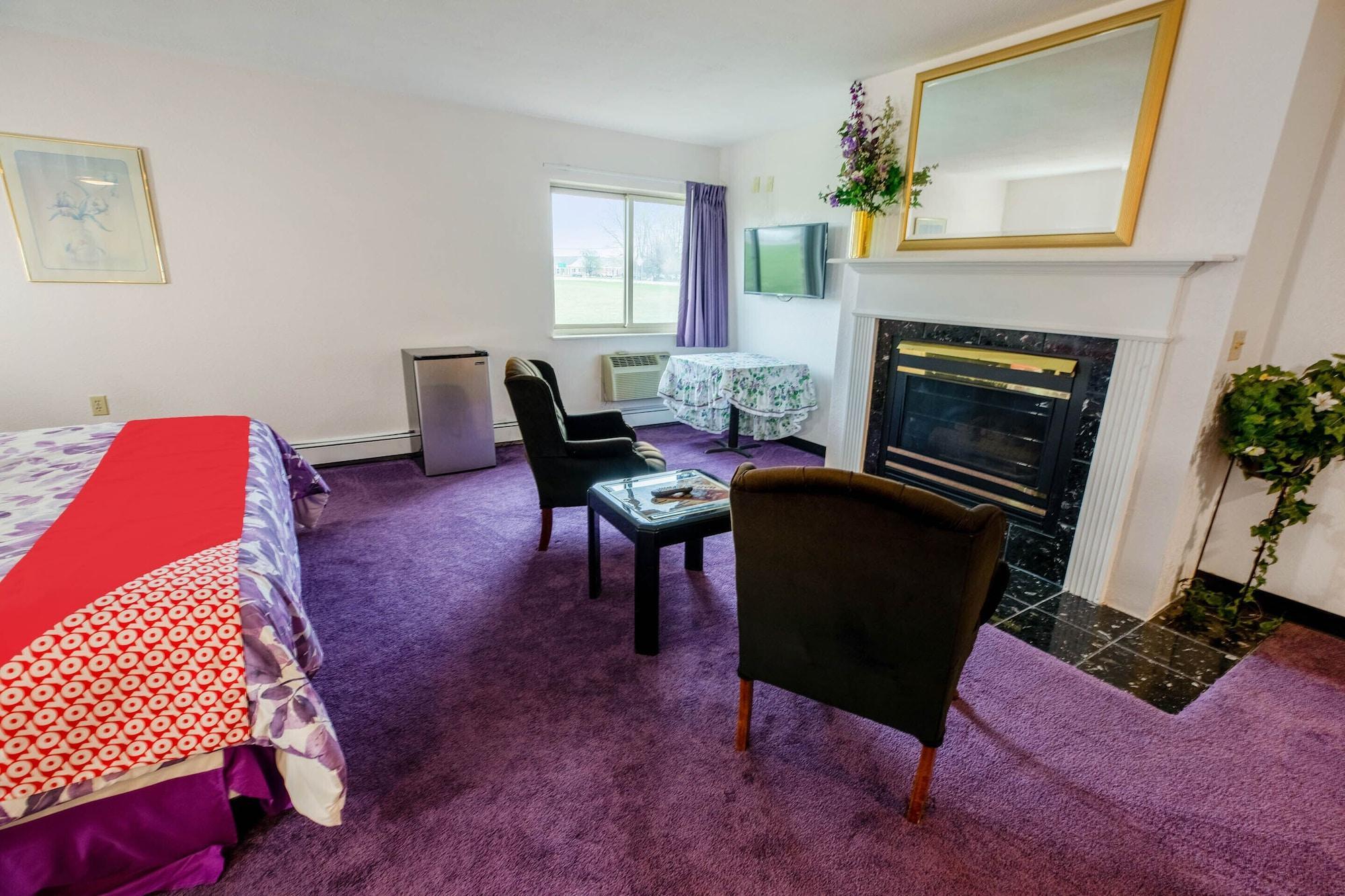 Oyo Hotel Chesaning Route 52 & Hwy 57 Bagian luar foto