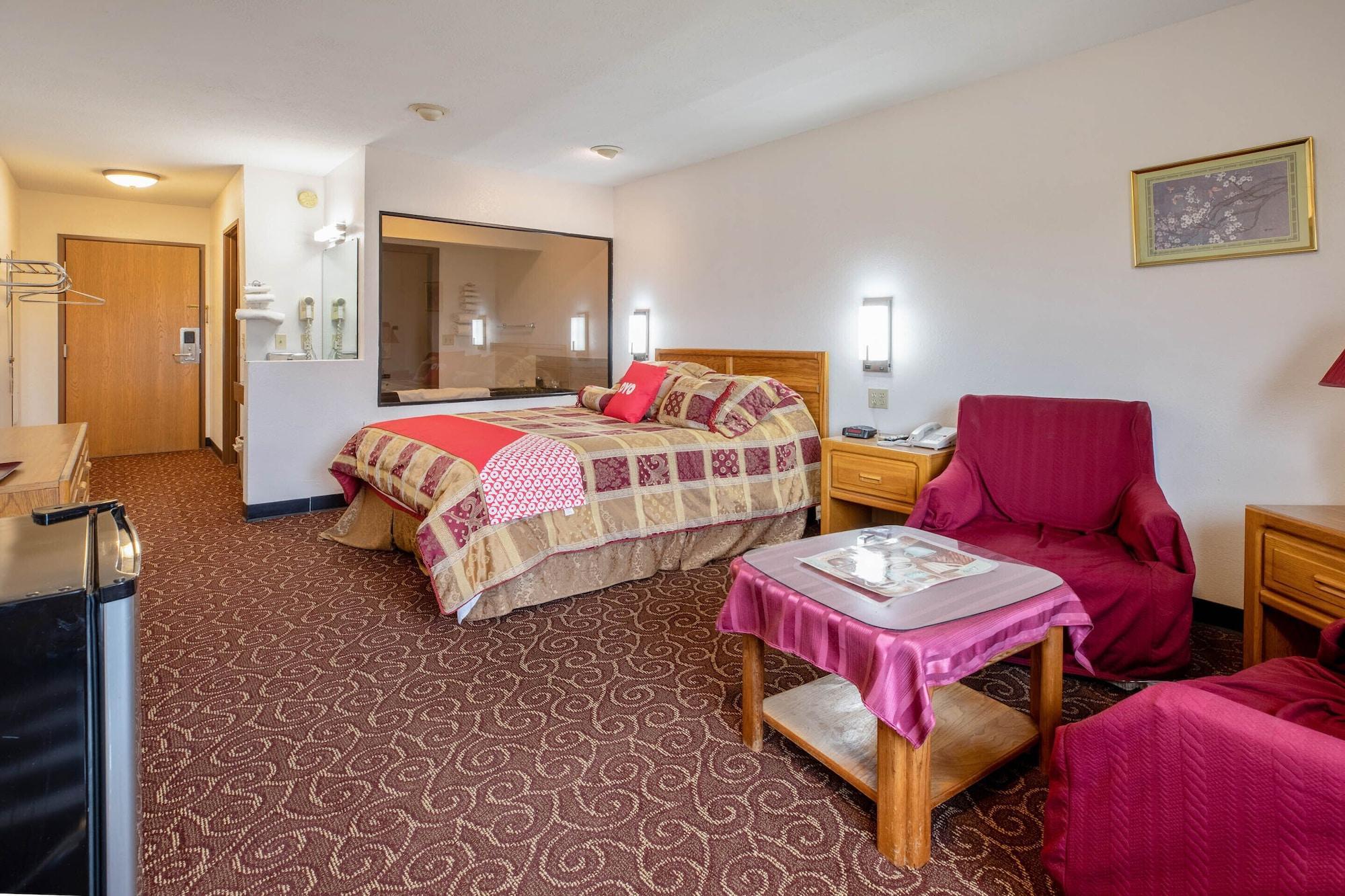 Oyo Hotel Chesaning Route 52 & Hwy 57 Bagian luar foto